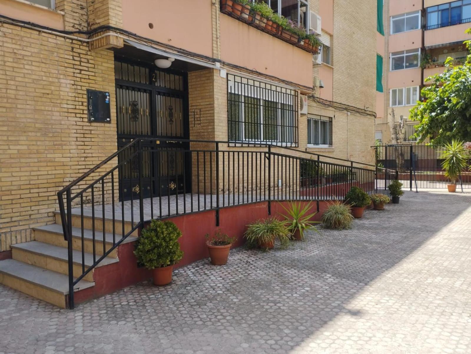 Apartamento Turistico Palacio De Los Deportes Гранада Экстерьер фото